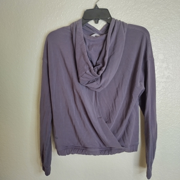 Lululemon Twisted And Tucked Pullover Black Run Soft Hoodie long sleeve sz 6 - Picture 8 of 8